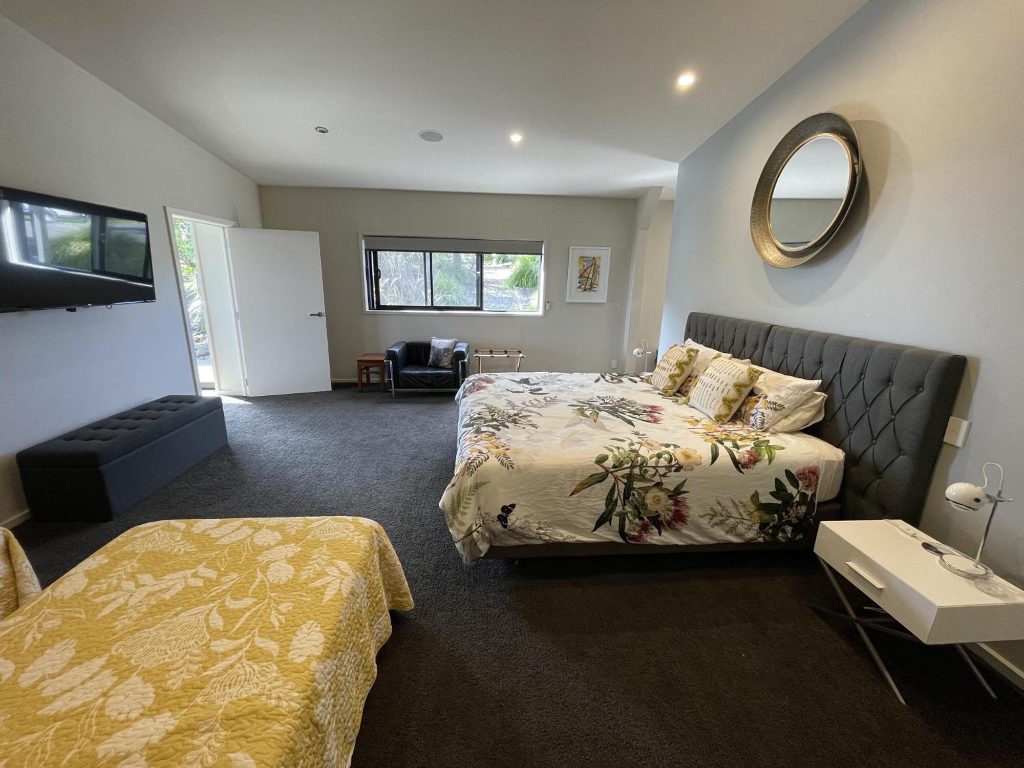 Matapouri & Tutukaka Spectacular Coastal Views- Aroha Luxury Guest Suite מראה חיצוני תמונה